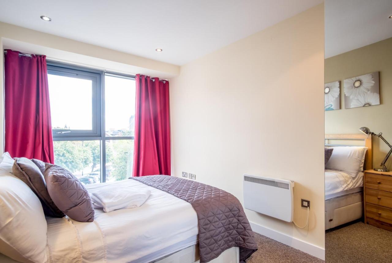 City One Bedroom Apartment With Juliet Balcony In West One - Parking Possible شيفيلد المظهر الخارجي الصورة