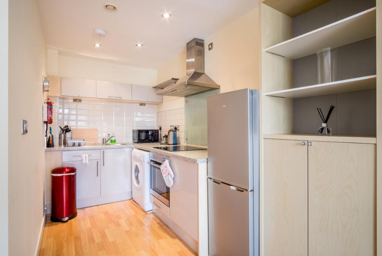 City One Bedroom Apartment With Juliet Balcony In West One - Parking Possible شيفيلد المظهر الخارجي الصورة
