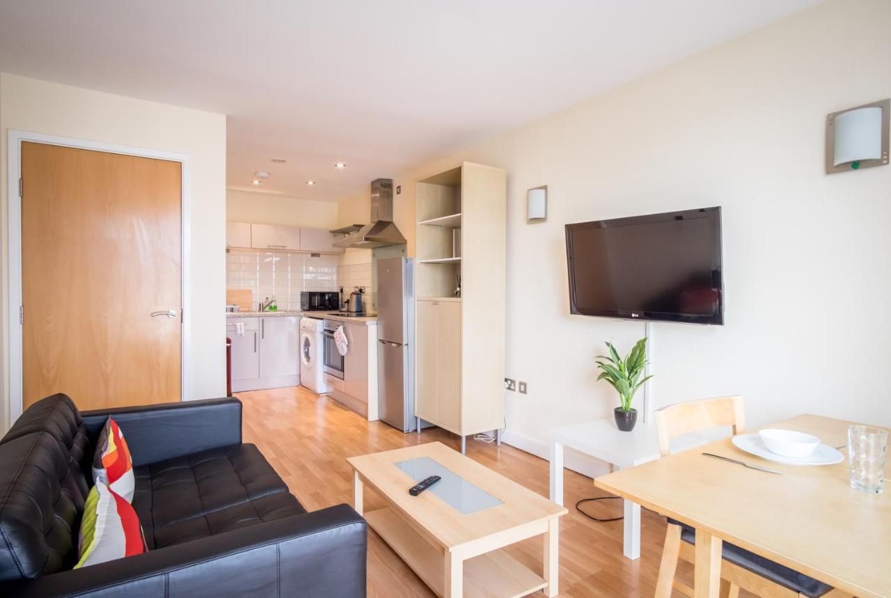 City One Bedroom Apartment With Juliet Balcony In West One - Parking Possible شيفيلد المظهر الخارجي الصورة